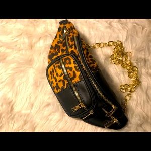 Leopard chain purse